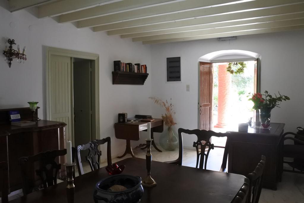 Archontiko Angelou Hotel Alinda  Buitenkant foto