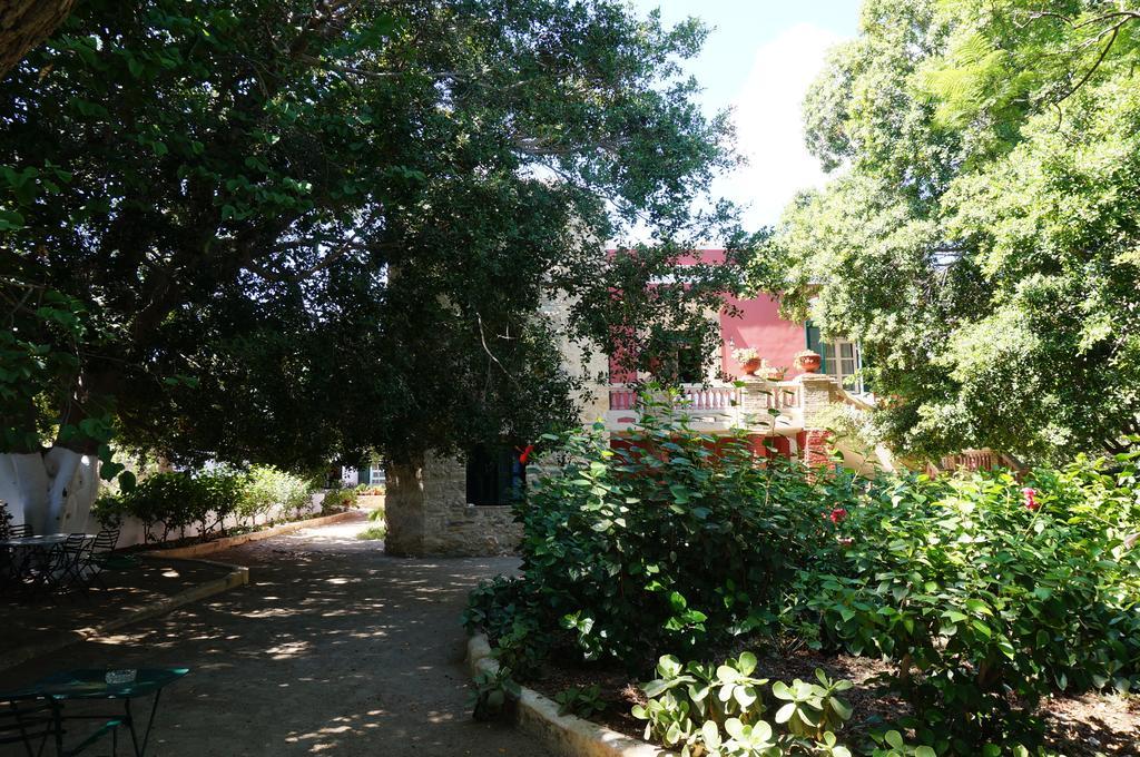 Archontiko Angelou Hotel Alinda  Buitenkant foto