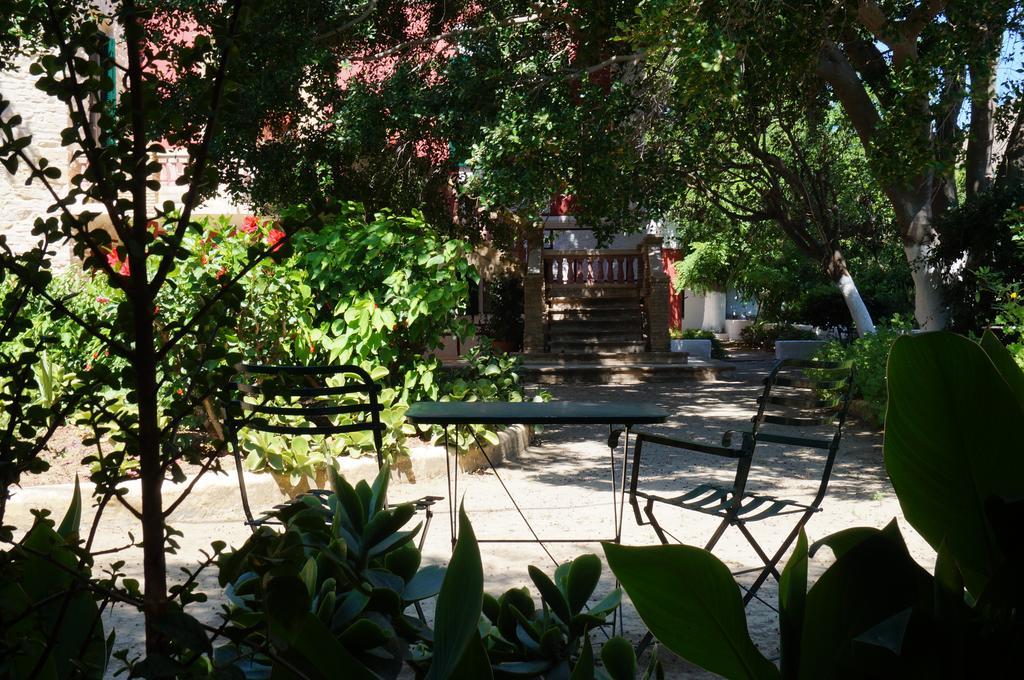 Archontiko Angelou Hotel Alinda  Buitenkant foto