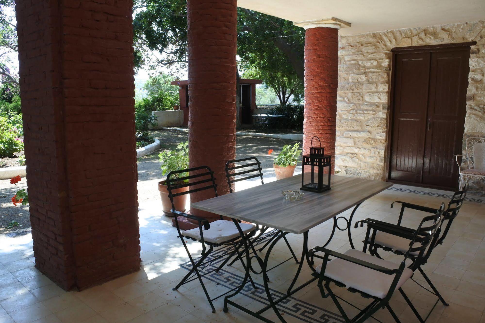 Archontiko Angelou Hotel Alinda  Buitenkant foto